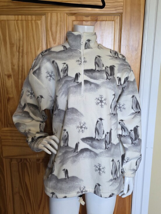 Bayou Wear Sweaters - Bayou Wear Size 1X Made In Canada Fleece Penguin Sweater